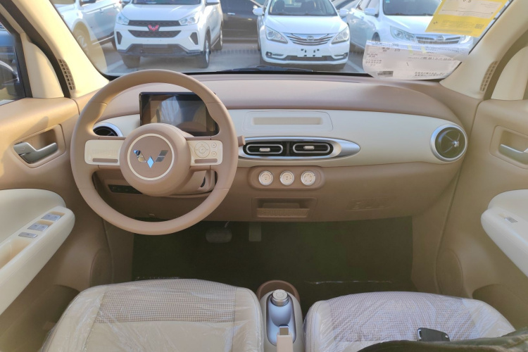 五菱汽车 宏光MINIEV 2025款 四门版 进阶款中控内饰12