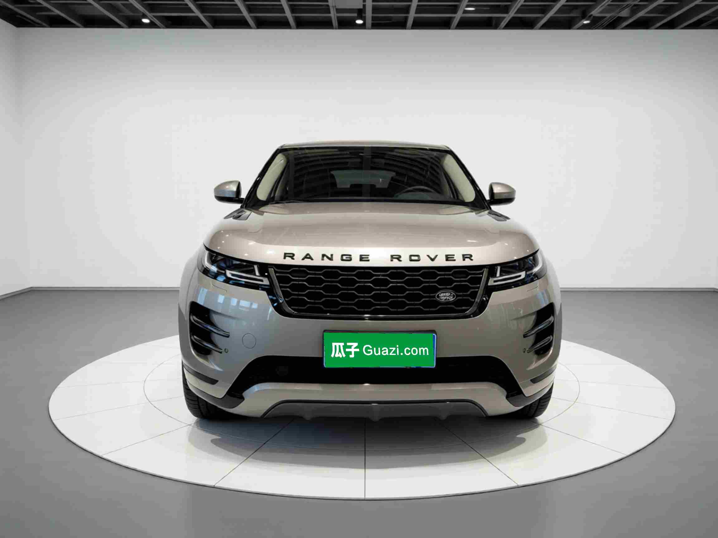 郑州二手路虎揽胜极光2023款，三十万预算能买到什么排面？