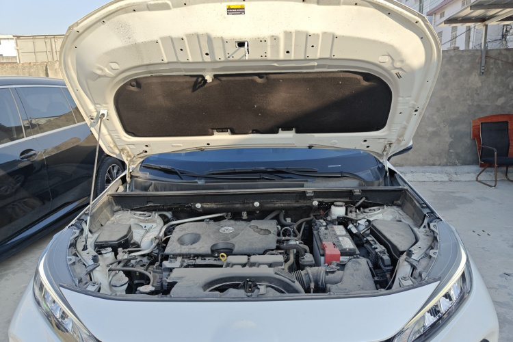 丰田 威兰达 2022款 改款 2.0L CVT两驱领先版机舱底盘24