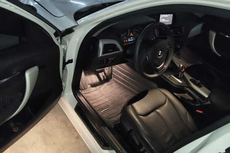 宝马1系(进口) 2016款 118i 领先型中控内饰20