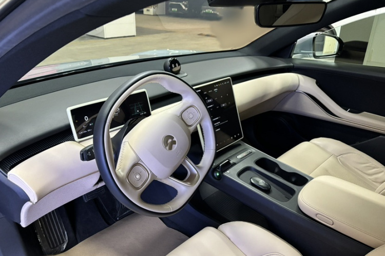 蔚来ET5 2022款 75kWh车身外观6007