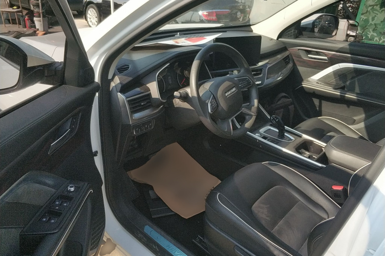 哈弗H6 2023款 国潮版 1.5T 自动都市版中控内饰7003