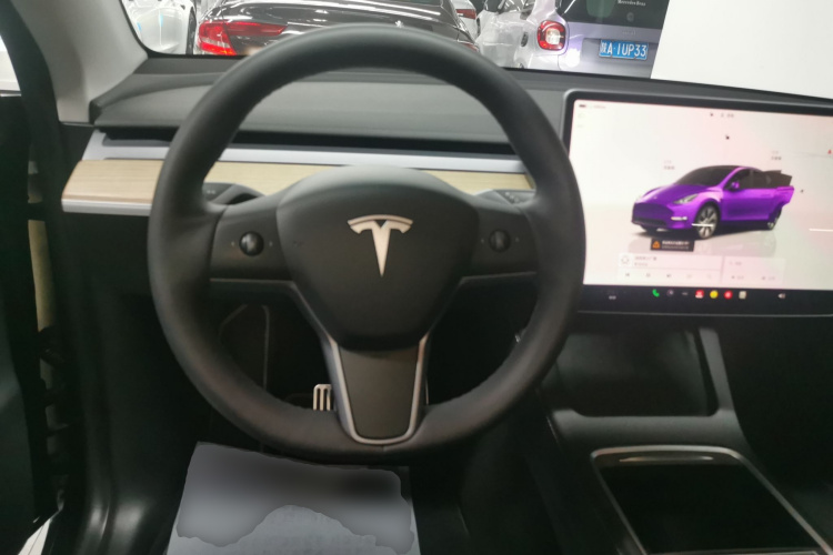 特斯拉 Model Y 2022款 改款 后轮驱动版中控内饰13
