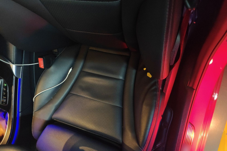 奔驰C级 2020款 C 200 L 时尚型运动版中控内饰19