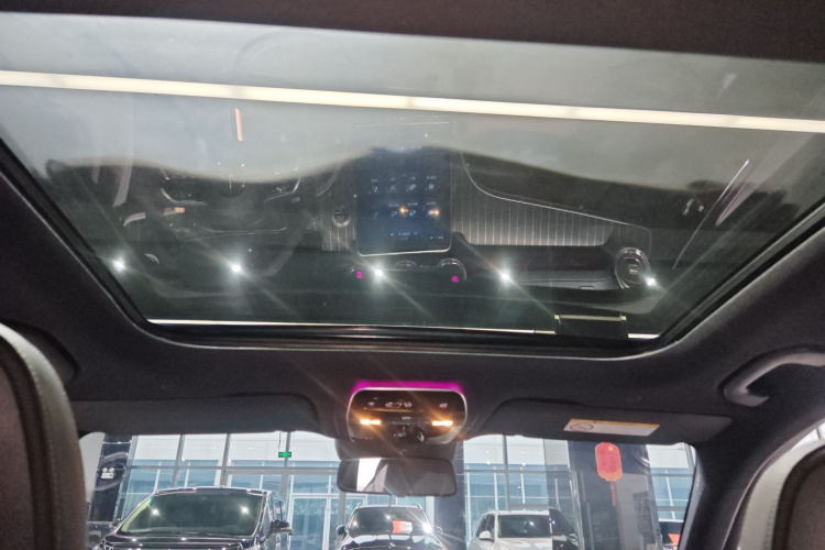 奔驰C级 2023款 改款 C 260 L 运动版中控内饰22