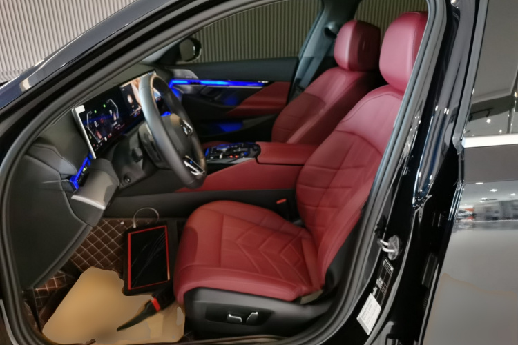 宝马5系 2024款 530Li 领先型 M运动套装局部细节19