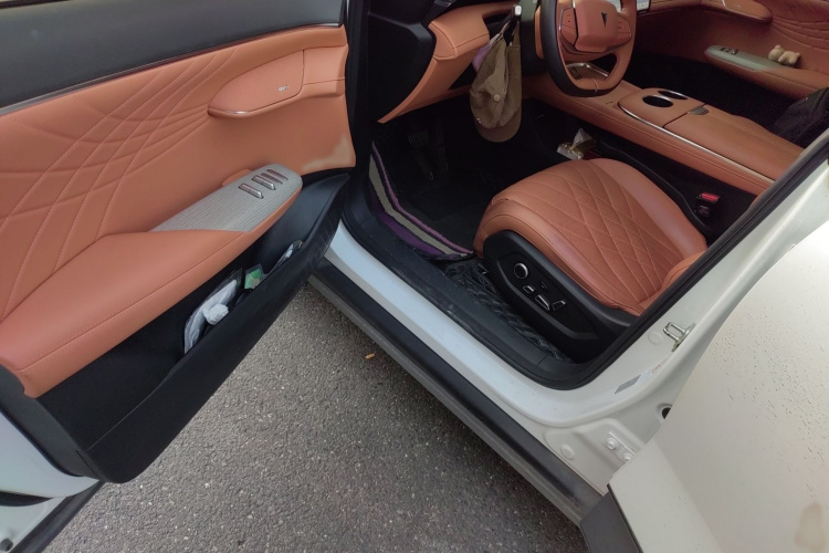 深蓝汽车 深蓝S07 2023款 200Max增程版中控内饰7003