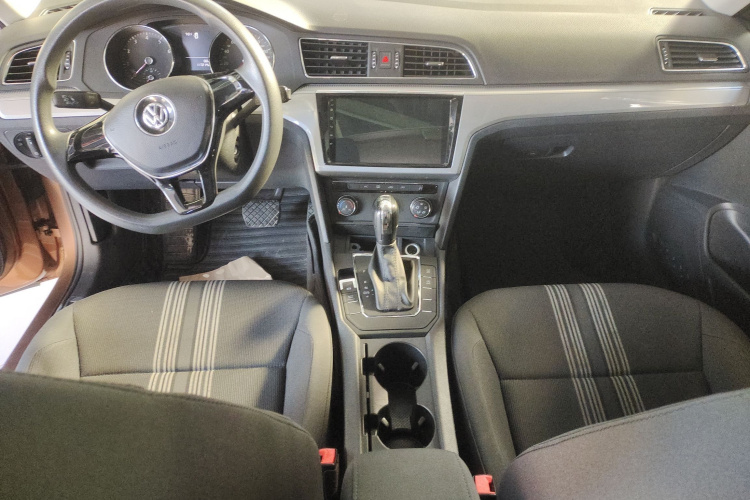 大众 凌渡 2017款 230TSI DSG风尚版中控内饰12