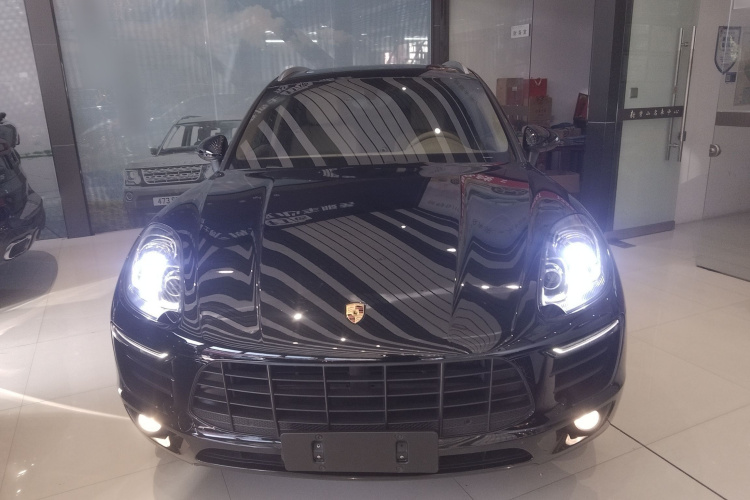 保时捷 2014款 Macan 2.0T车身外观2
