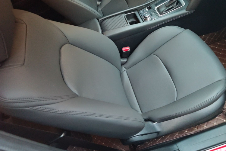 马自达CX-4 2016款 2.0L 自动两驱蓝天活力版局部细节41