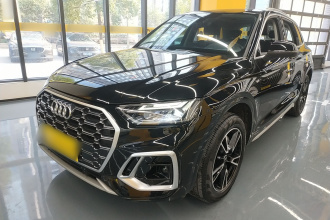 奥迪Q5L 2024款 40 TFSI 时尚动感型