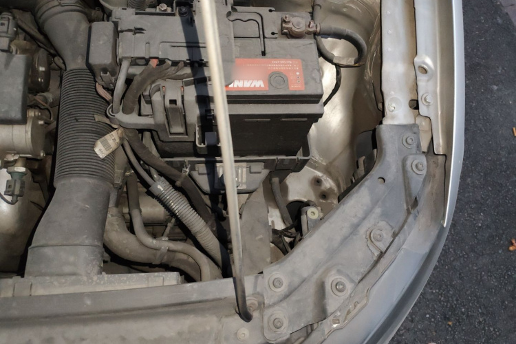 大众 Polo 2011款 1.4L 自动致酷版局部细节9007