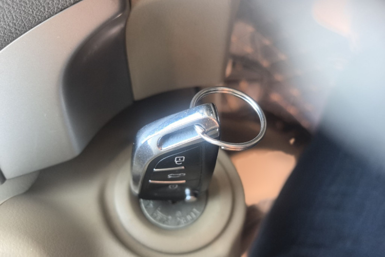 日产 轩逸 2012款 经典 1.6XE 手动舒适版局部细节9006