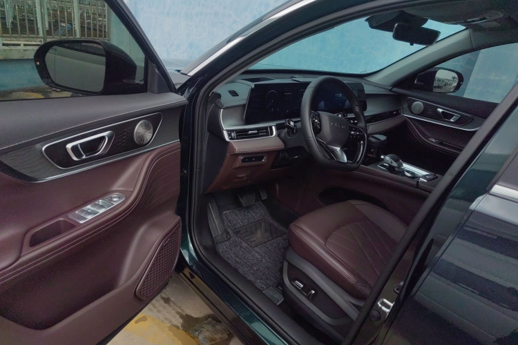 奇瑞 瑞虎8 PRO 2022款 390T 两驱浩瀚版 5座中控内饰20