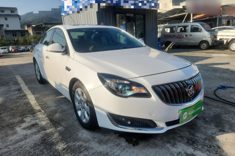 别克 君威 2015款 1.6T 精英技术型车身外观3