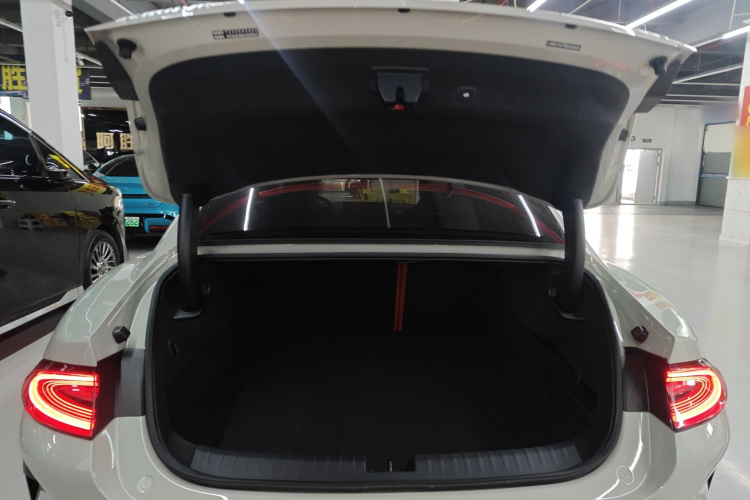 小米汽车 小米SU7 2024款 后驱超长续航高阶智驾Pro版机舱底盘23