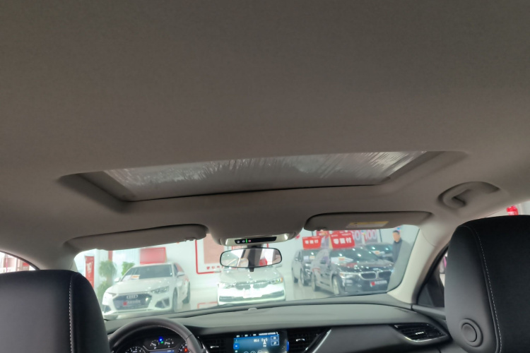 别克 君威 2024款 改款 25T 超享版中控内饰22