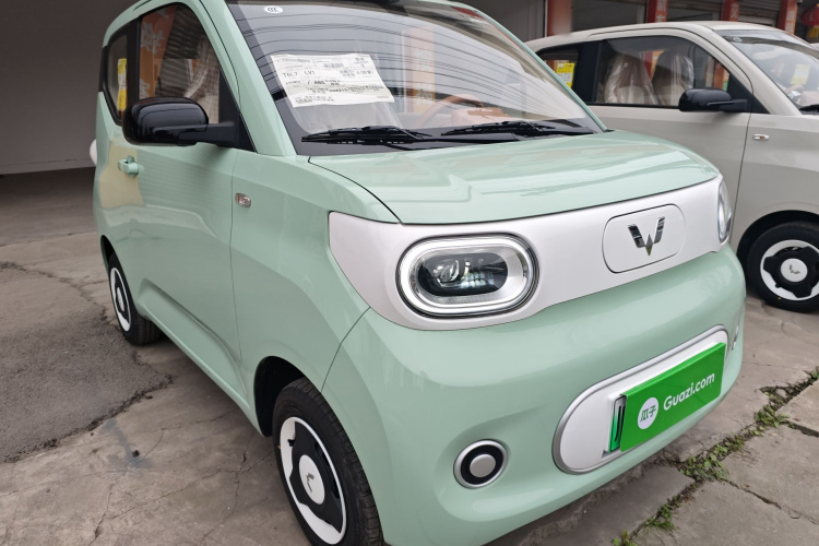 五菱汽车 宏光MINIEV 2024款 第三代 215km 青春版车身外观3