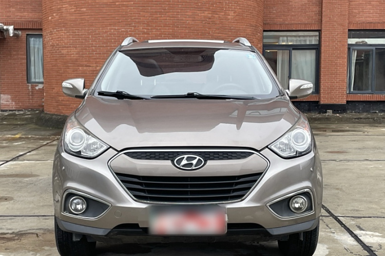 北京现代ix35 2012款 2.0L 自动两驱精英版GLS车身外观6002