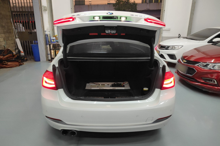 宝马3系 2018款 320Li 时尚型局部细节23