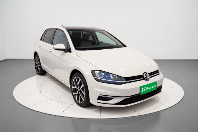 大众 高尔夫 2020款 挚爱版 280TSI DSG舒适型车身外观3