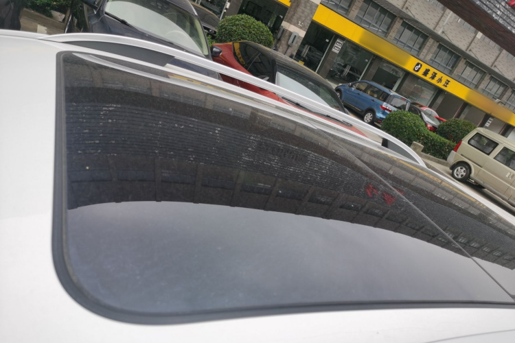 荣威RX5 2019款 20T 两驱自动4G互联铂金版局部细节57