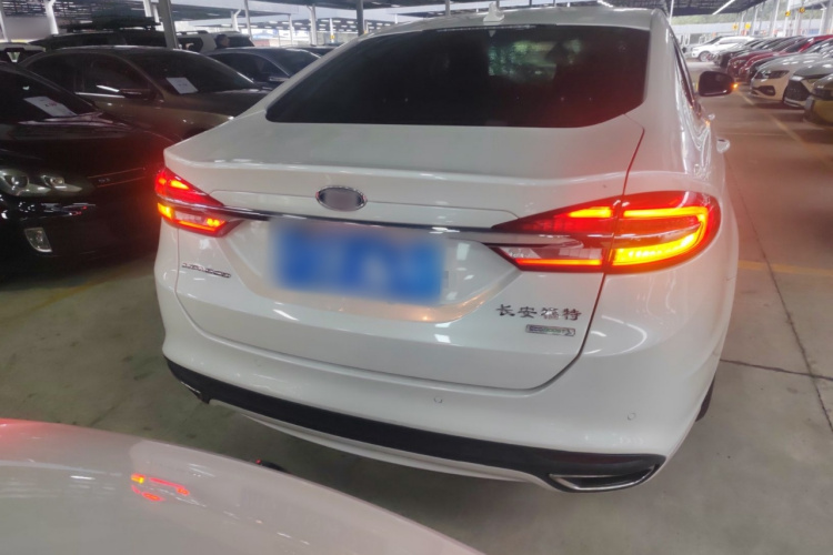 福特 蒙迪欧 2018款 EcoBoost 180 时尚型车身外观6004