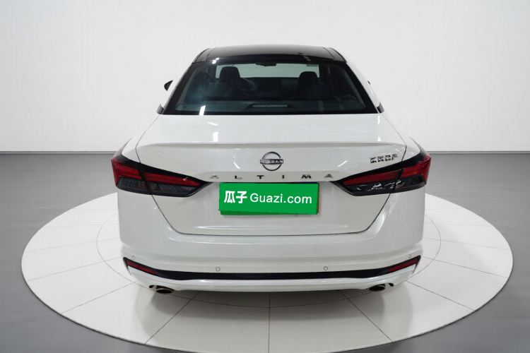 日产 天籁 2022款 2.0L XL-TLS 悦享版车身外观6