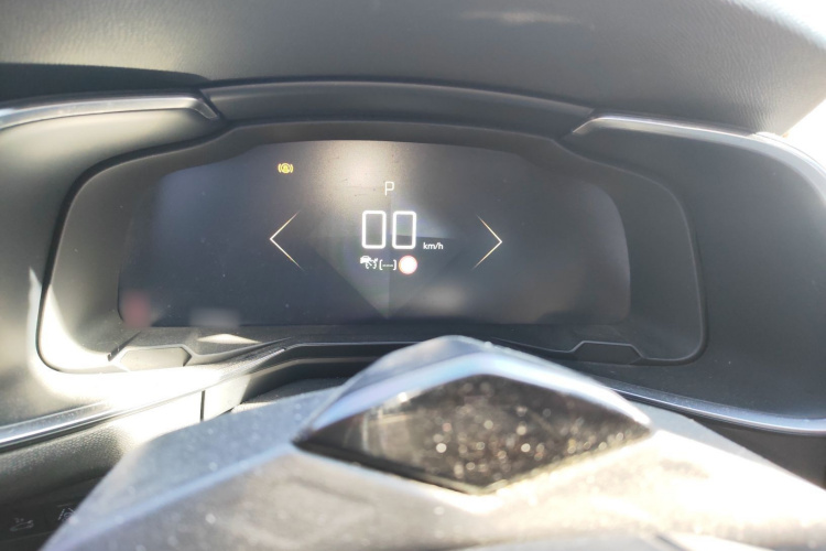 DS 7 2018款 45THP 里沃利先锋版局部细节14