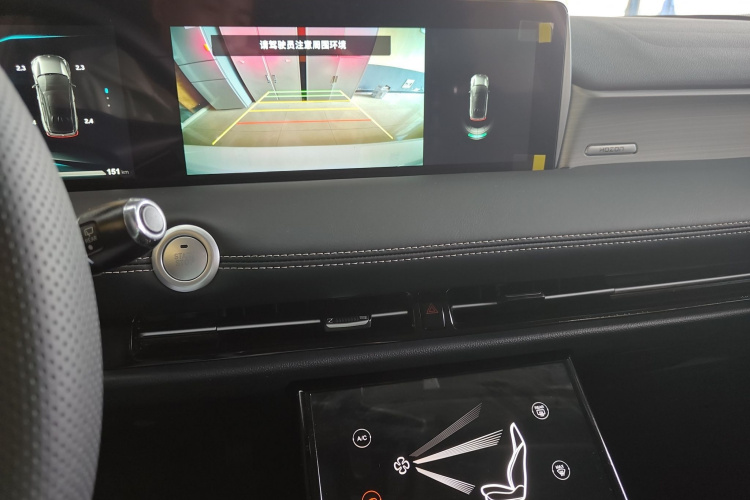 哪吒汽车 2023款 哪吒U-Ⅱ 挑战版 500 U秀 磷酸铁锂局部细节16