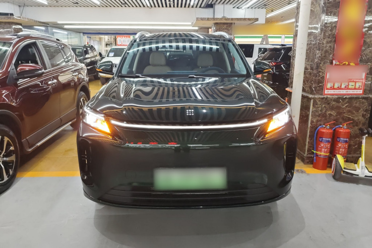 蓝电E5 PLUS 2025款 165km 长续航版 7座车身外观2