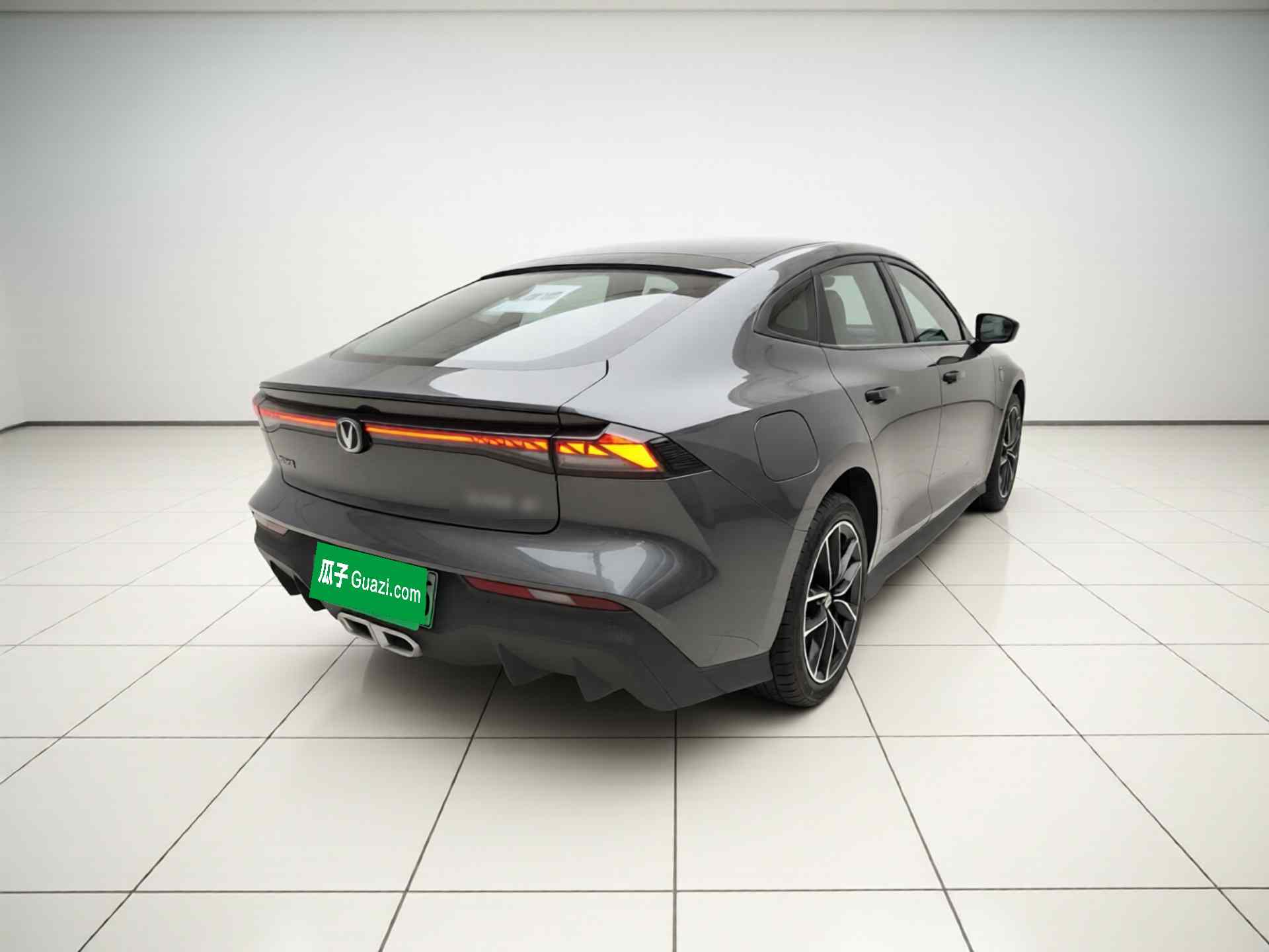 长安UNI-V 智电iDD 2024款 蓝鲸智电iDD 136km 智酷型(5)