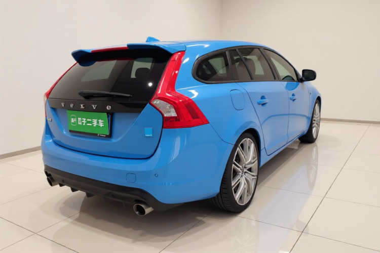 沃尔沃V60 2017款 2.0T Polestar车身外观7