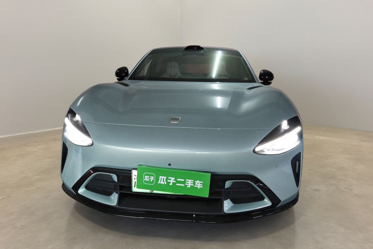 小米汽车 小米YU7 2025款 超长续航高性能四驱Max版车身外观2