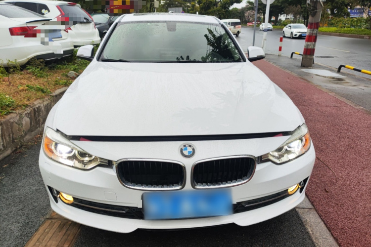 宝马3系 2013款 320Li 时尚型车身外观2