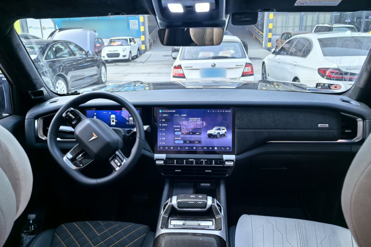 深蓝汽车 深蓝G318 2024款 四驱空悬版中控内饰7001