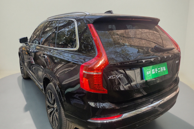 沃尔沃XC90 2023款 B6 智逸豪华版 7座车身外观5