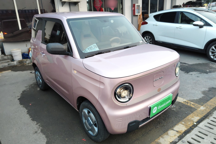 吉利银河 2023款 熊猫mini 200km 耐力熊车身外观3