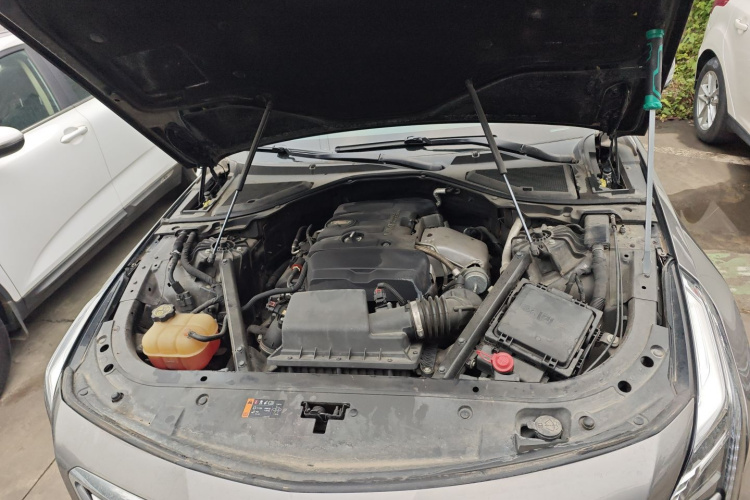 凯迪拉克CT6 2016款 28T 时尚型机舱底盘24