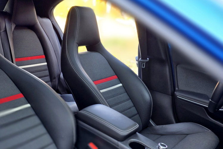 奔驰A级(进口) 2015款 A 180中控内饰7004