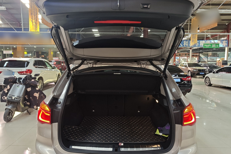 宝马X1 2019款 sDrive20Li 领先型局部细节23