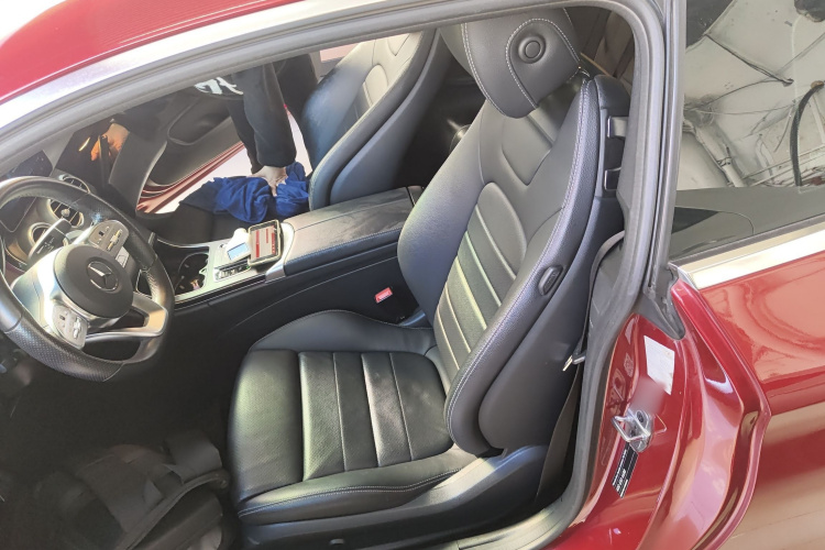 奔驰C级(进口) 2019款 C 260 轿跑车中控内饰7003