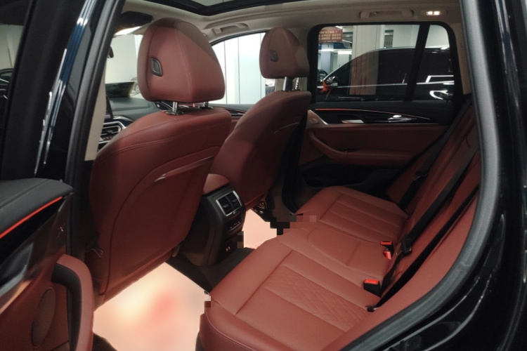 宝马X3 2022款 改款 xDrive25i M运动套装中控内饰7004