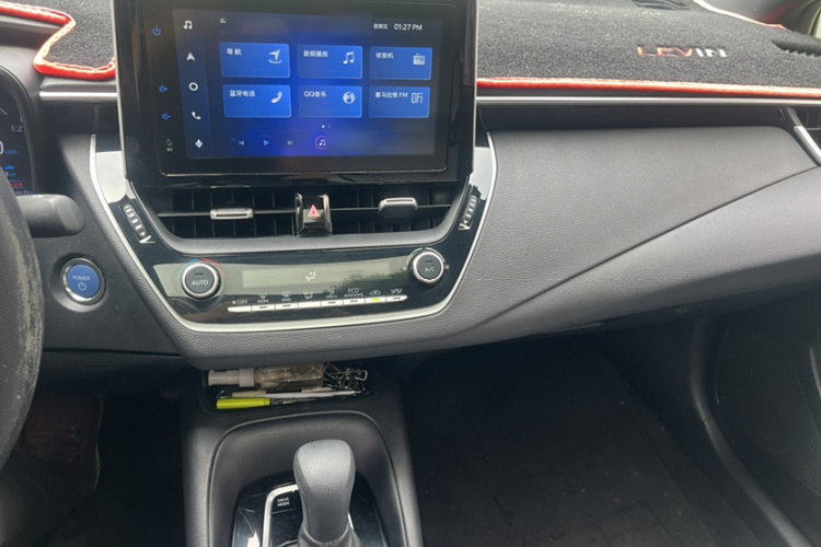 丰田 雷凌 2022款 双擎 1.8H E-CVT豪华版局部细节16