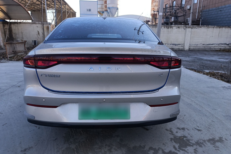 埃安 AION S 2020款 魅 580 出行标准版车身外观6004