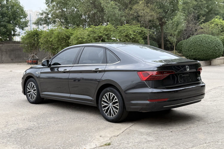 大众 速腾 2020款 200TSI DSG舒适型 国VI车身外观6005