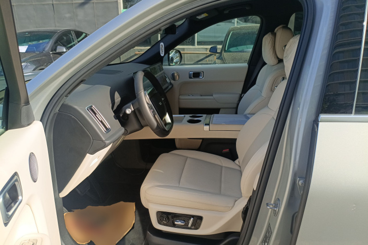 理想汽车 理想L9 2024款 Ultra局部细节19