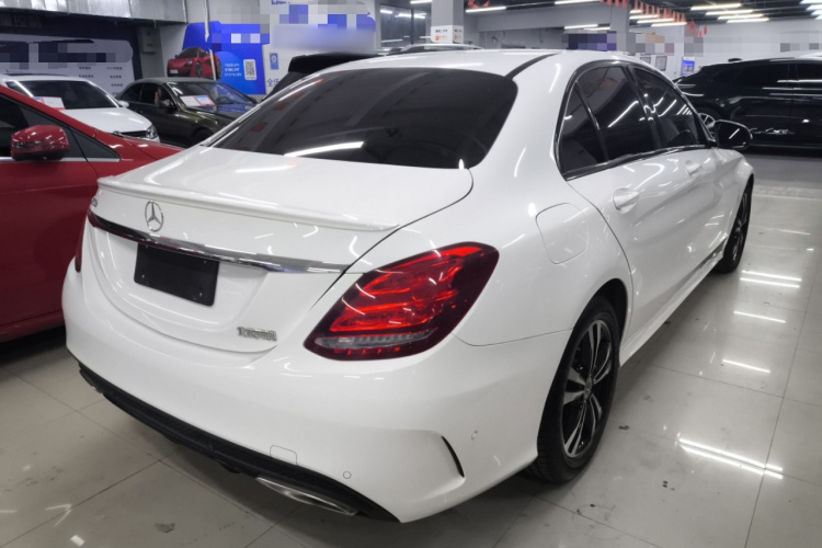 奔驰C级 2018款 C 200 运动版车身外观7