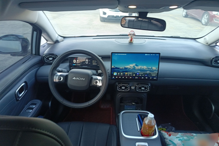 埃安 AION UT 2025款 420智豪版中控内饰12
