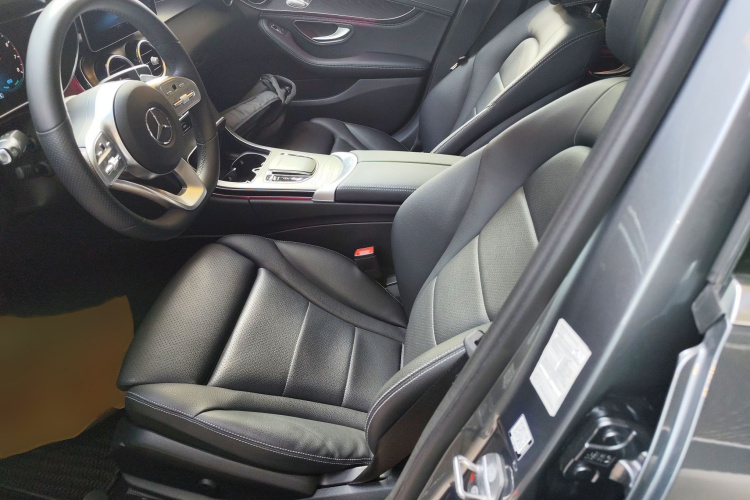 奔驰C级 2020款 C 260 L 运动版局部细节19